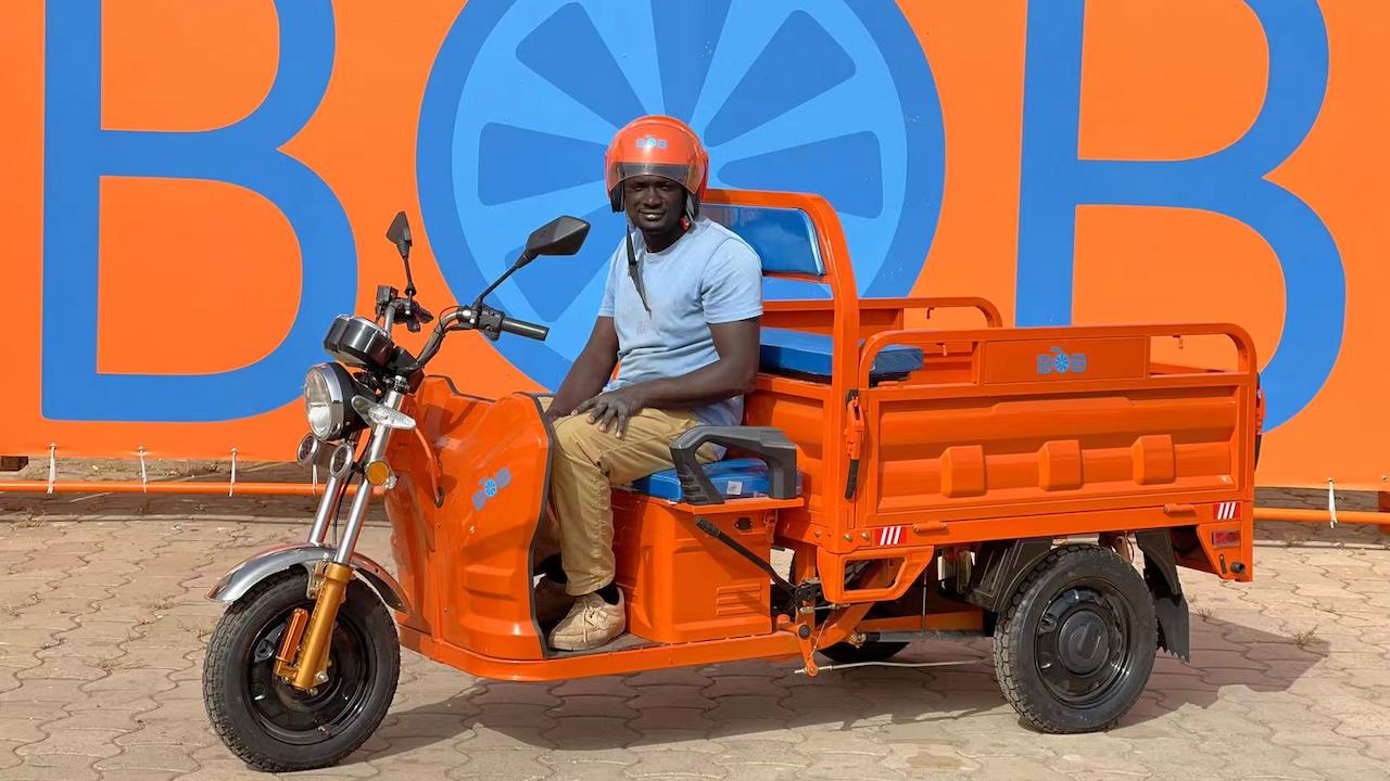 Breaking - Electric cargo bike pilot starts in Senegal